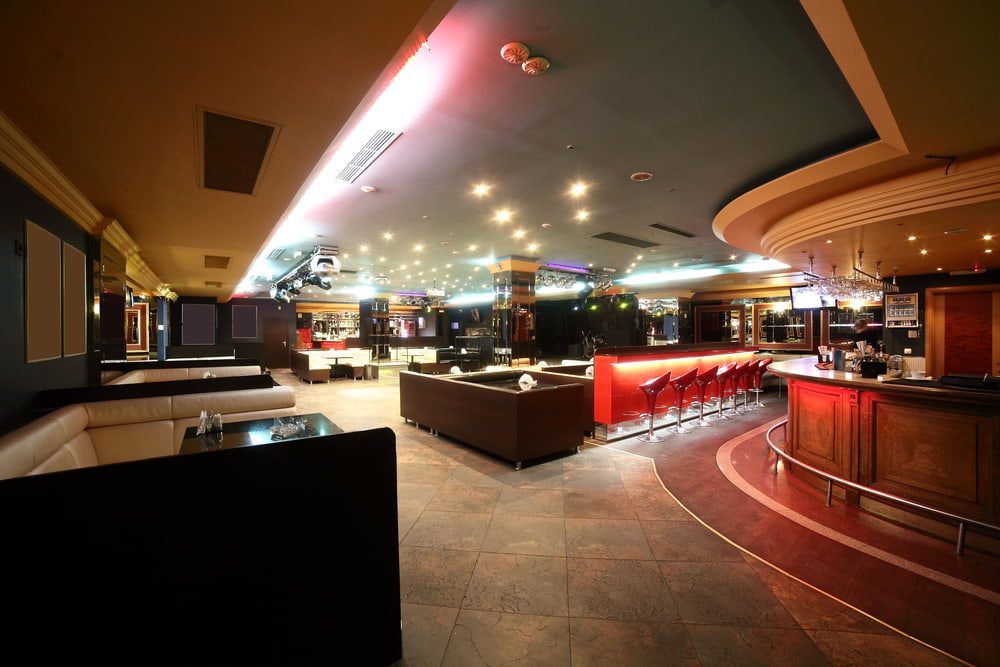 What are the types of lighting control systems